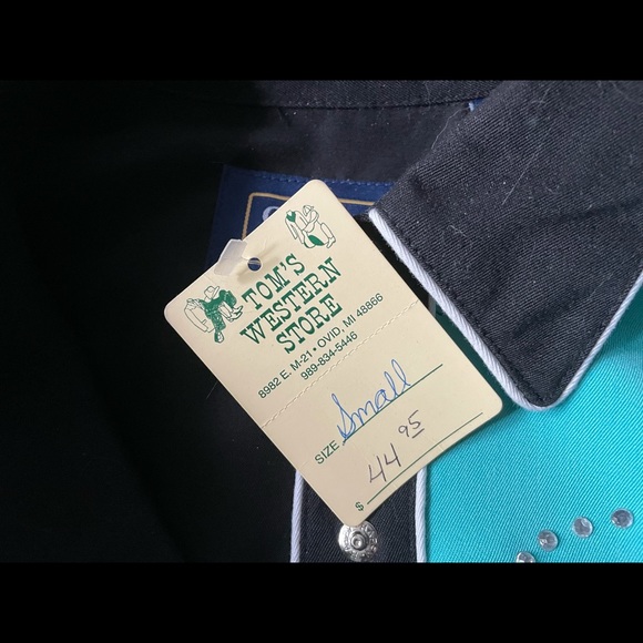 NWT Western Style Top - Picture 2 of 3